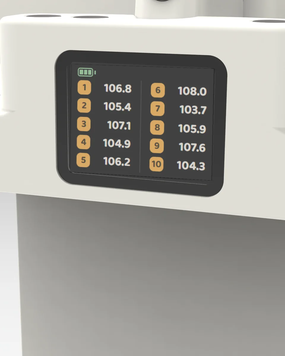 The Zenko D100 display in memory mode, listing the last ten measurements.